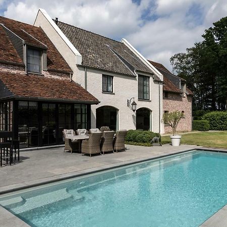 B&B Interludium Nijlen Extérieur photo